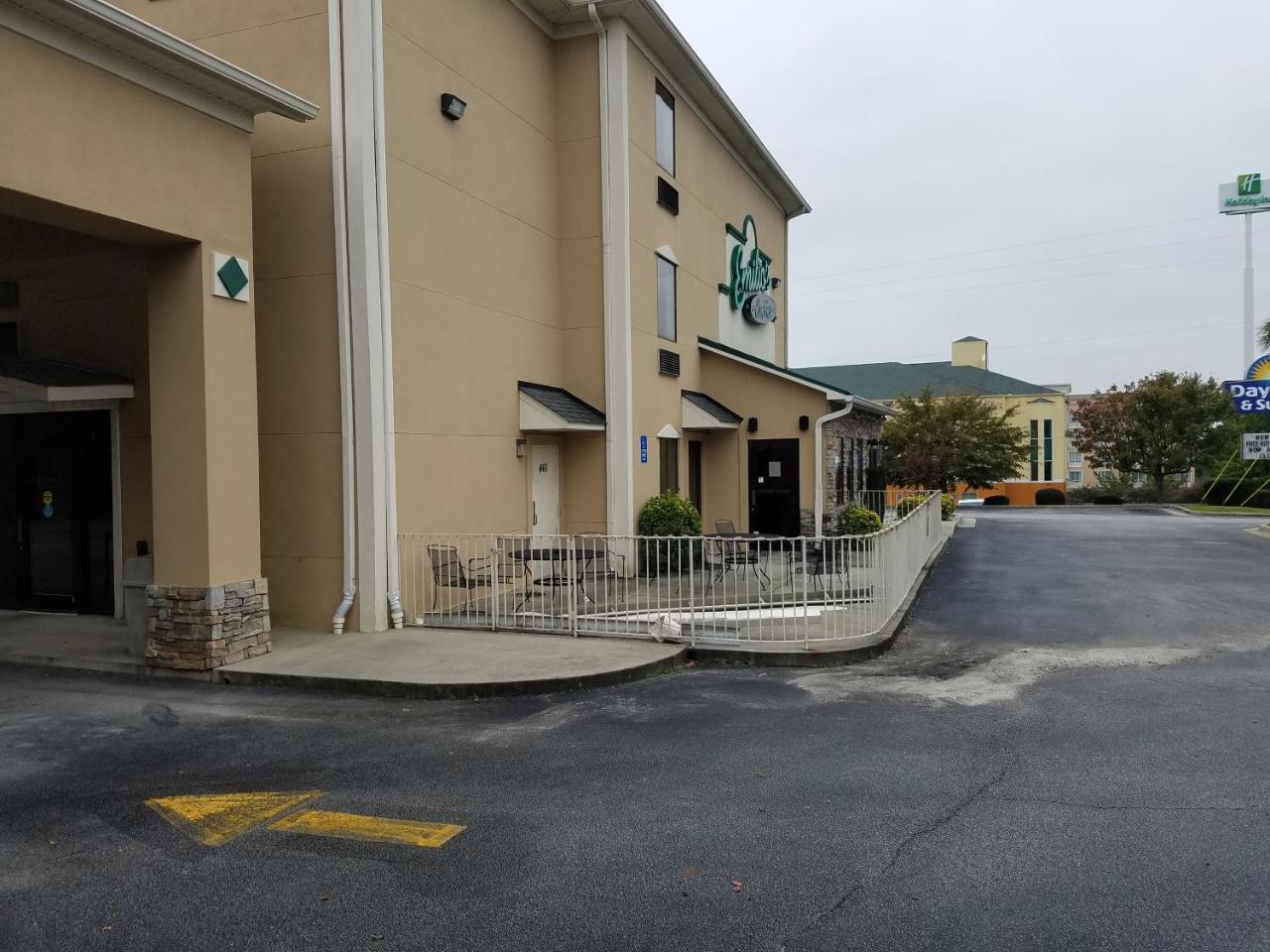 Baymont By Wyndham Grovetown Augusta Hotel Exterior photo